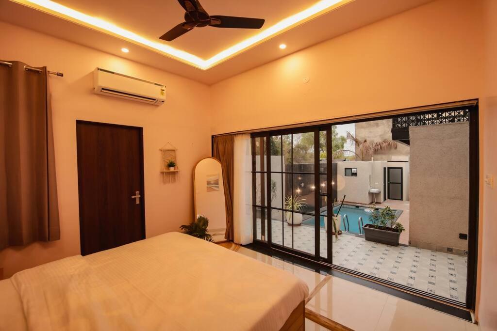 Saiba Outhouse- 4 Bed Room- Pool- Theatre- Partyhall- Garden & Terrace Sitting Area Jaipur Exterior foto