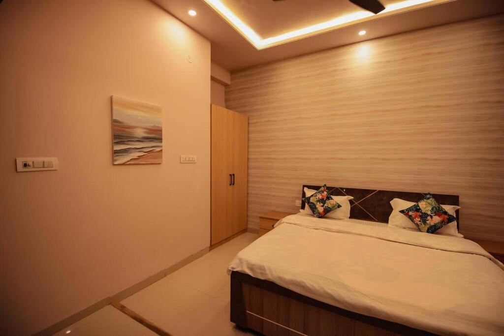 Saiba Outhouse- 4 Bed Room- Pool- Theatre- Partyhall- Garden & Terrace Sitting Area Jaipur Exterior foto
